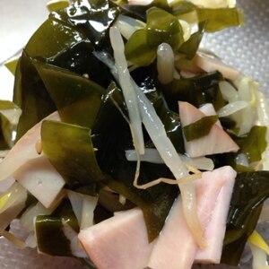 さっぱり！簡単！もやしとワカメの酢の物☆